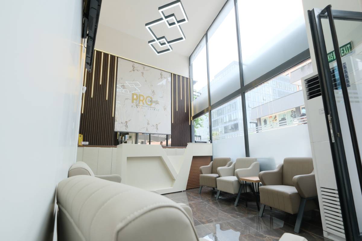 Pro Estetik Dental Clinic reception, Izmir Turkey
