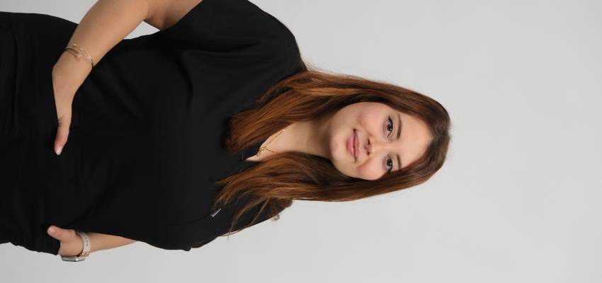 Dental nurse at Pro Estetik Dental Clinic Izmir Turkey