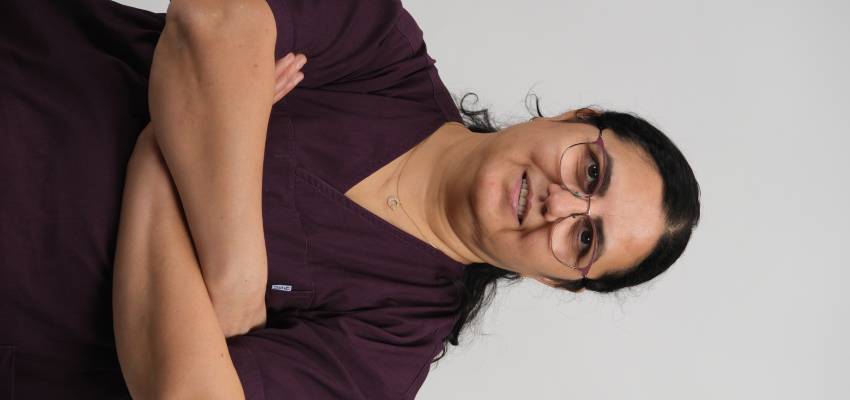 Dental nurse at Pro Estetik Dental Clinic Izmir Turkey