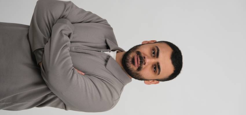 Dental technician at Pro Estetik Dental Clinic Izmir Turkey